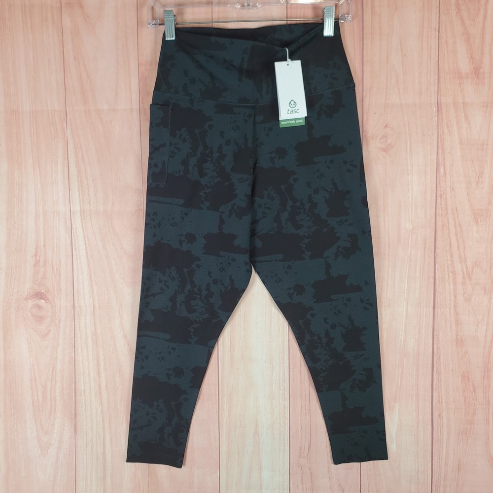 Tasc Performance ALLways 7/8 Leggings Womens Medium Black Camouflage Stretch